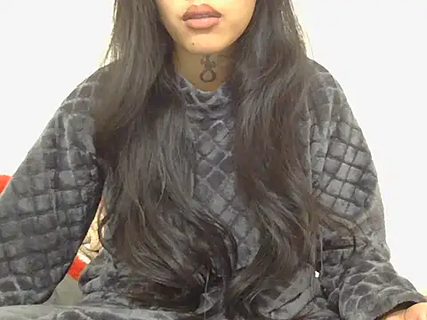Snapshot of Cristina_love69 chatting on December 2025 07:21:01 PM Cristina love69 online show from December 2025 07:21:01 PM