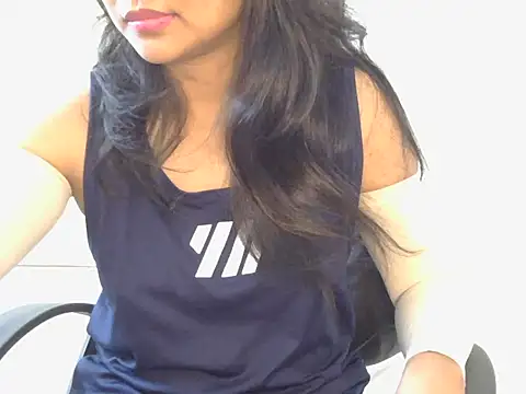 Snapshot of Cristina_love69 chatting on May 2026 10:53:02 AM Cristina love69 online show from May 2026 10:53:02 AM