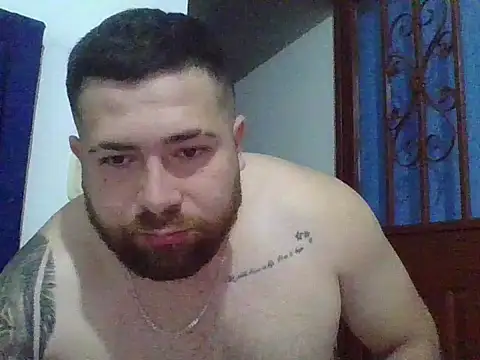 Snapshot of hammerwhite01 chatting on December 2025 01:26:01 PM hammerwhite01 online show from December 2025 01:26:01 PM