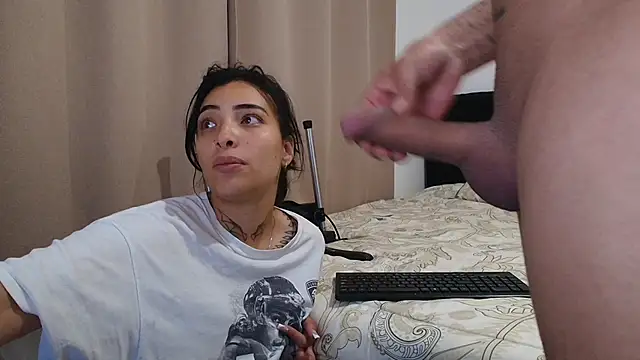 Snapshot of emmi_11 chatting on March 2026 11:04:01 AM emmi 11 online show from March 2026 11:04:01 AM