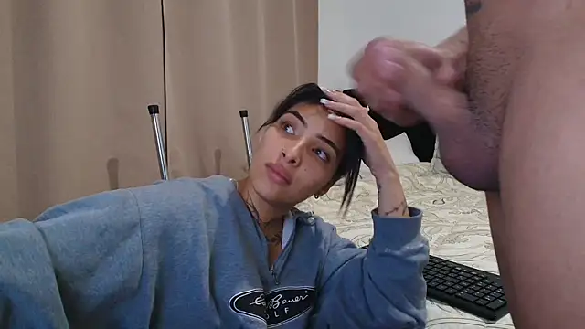 Snapshot of emmi_11 chatting on March 2026 10:43:01 AM emmi 11 online show from March 2026 10:43:01 AM