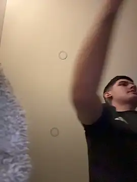 Snapshot of Valentino_ceratti chatting on December 2025 12:04:01 AM Valentino ceratti online show from December 2025 12:04:01 AM