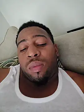 Snapshot of maik9804 chatting on December 2025 05:06:02 PM maik9804 online show from December 2025 05:06:02 PM