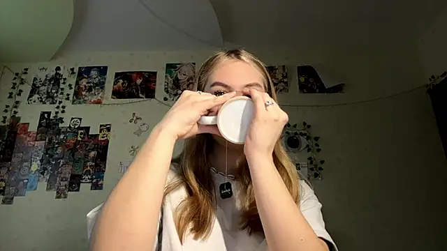 JanelBray online show from December 2025 11:05:01 AM