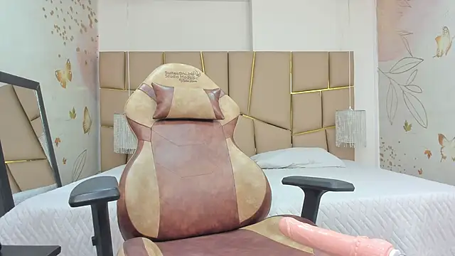 Jadde Greyy  online show from January 2026 02:37:02 AM