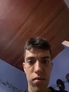 Snapshot of Juan_Gomezz26 chatting on April 2026 10:21:02 PM Juan Gomezz26 online show from April 2026 10:21:02 PM