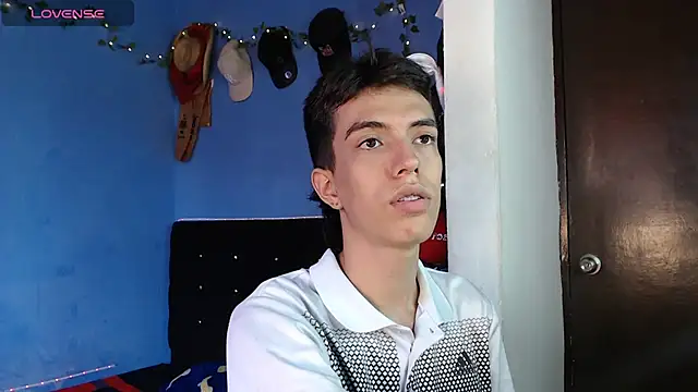 Snapshot of Juan_Gomezz26 chatting on May 2026 10:06:01 PM Juan Gomezz26 online show from May 2026 10:06:01 PM