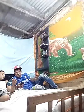 Snapshot of twobigscock23 chatting on April 2026 03:35:02 PM twobigscock23 online show from April 2026 03:35:02 PM