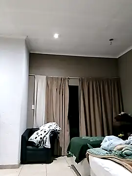 Snapshot of fourways23guy chatting on April 2026 05:10:02 PM fourways23guy online show from April 2026 05:10:02 PM