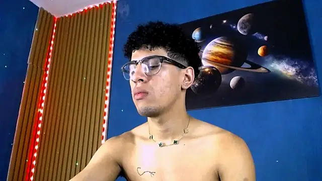 Snapshot of black_men9 chatting on February 2026 12:04:02 AM black men9 online show from February 2026 12:04:02 AM