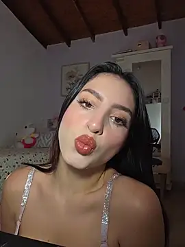 Esmeralda Rossi online show from February 2026 04:17:01 PM