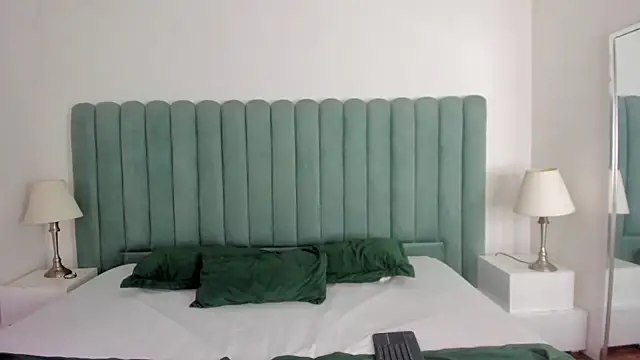 Scarlett  Noir online show from April 2026 09:07:02 PM