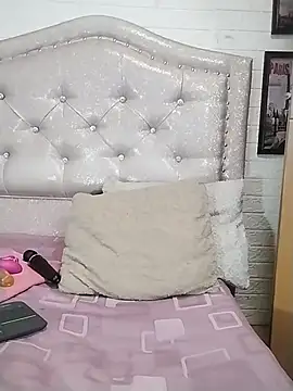 Snapshot of DanaMontana chatting on April 2026 01:42:02 AM DanaMontana online show from April 2026 01:42:02 AM