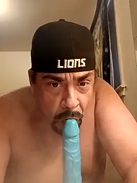 Snapshot of Sexybluice chatting on December 2025 08:36:02 PM Sexybluice online show from December 2025 08:36:02 PM