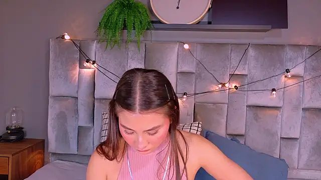 Miia Anderson online show from March 2026 11:58:01 AM