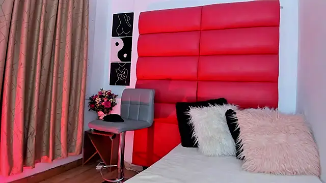 Oliviamonroex18 online show from March 2026 07:44:01 PM