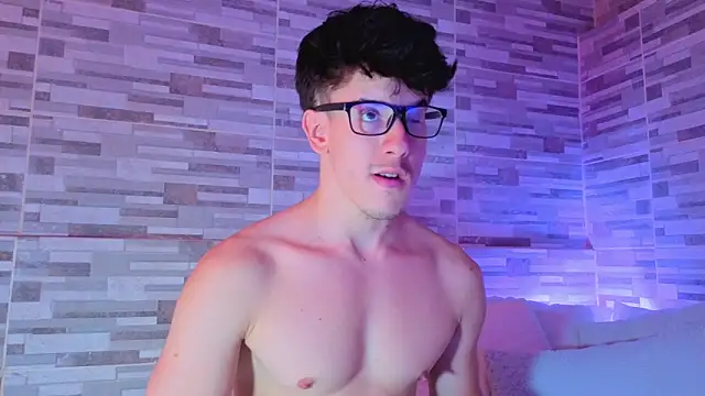 Snapshot of maxxcooper1 chatting on March 2026 08:04:02 PM maxxcooper1 online show from March 2026 08:04:02 PM