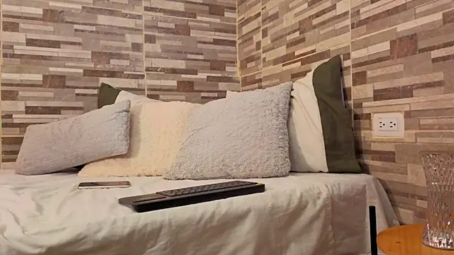 Snapshot of maxxcooper1 chatting on March 2026 08:34:02 PM maxxcooper1 online show from March 2026 08:34:02 PM