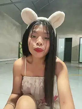 Snapshot of lux-su chatting on May 2026 02:07:01 AM lux-su online show from May 2026 02:07:01 AM