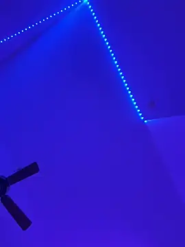 Snapshot of faces818 chatting on March 2026 04:23:01 AM faces818 online show from March 2026 04:23:01 AM