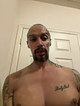 Snapshot of faces818 chatting on April 2026 07:47:02 AM faces818 online show from April 2026 07:47:02 AM