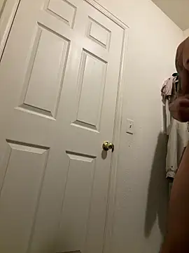 Snapshot of faces818 chatting on April 2026 07:33:02 AM faces818 online show from April 2026 07:33:02 AM