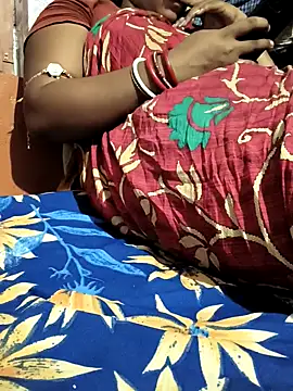 Snapshot of saxy_bhabi_2002 chatting on April 2026 10:19:02 AM saxy bhabi 2002 online show from April 2026 10:19:02 AM