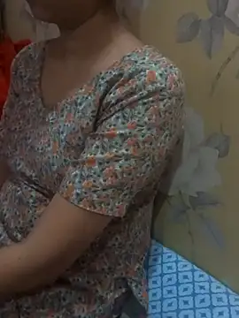 Snapshot of guddi_Jaaneman chatting on July 2026 06:05:01 AM guddi Jaaneman online show from July 2026 06:05:01 AM