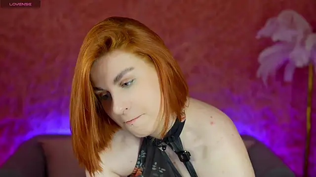 GingerPinky online show from May 2026 12:48:01 PM