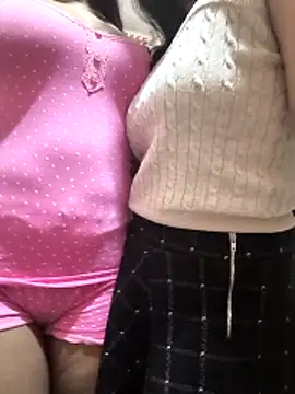 Snapshot of Aarudarling0 chatting on December 2025 07:07:02 PM Aarudarling0 online show from December 2025 07:07:02 PM