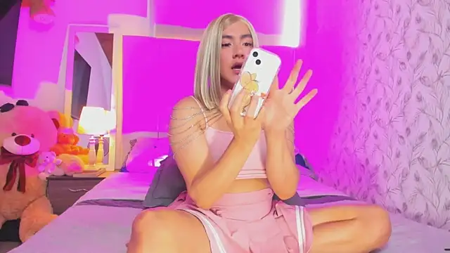 Snapshot of TaylorSweetI chatting on February 2026 06:59:02 PM TaylorSweetI online show from February 2026 06:59:02 PM