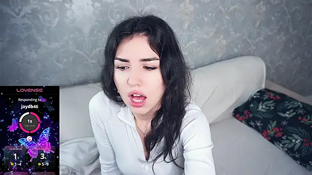 OdetteWitschi online show from January 2026 07:24:01 AM