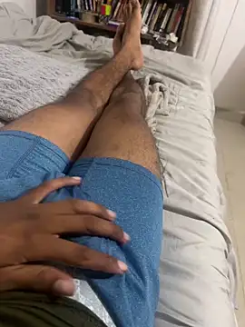 Med milo online show from December 2025 03:56:02 AM