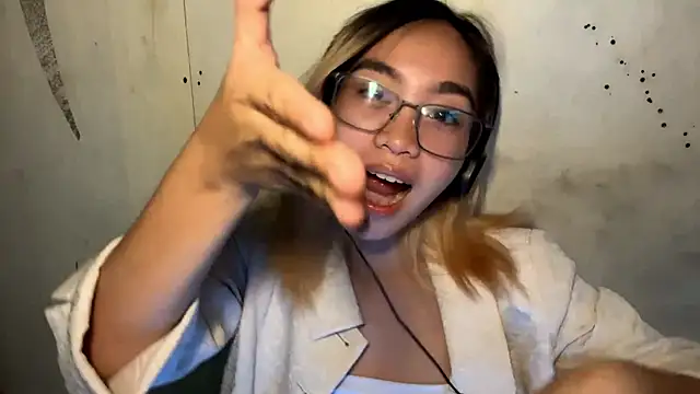 LenoraFrailey online show from December 2025 05:48:02 AM