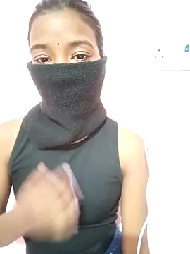 Shivani66 online show from December 2025 03:39:01 PM