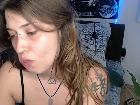 AlienforTwenty online show from February 2026 12:12:01 PM