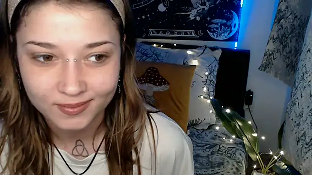 AlienforTwenty online show from February 2026 07:20:01 AM