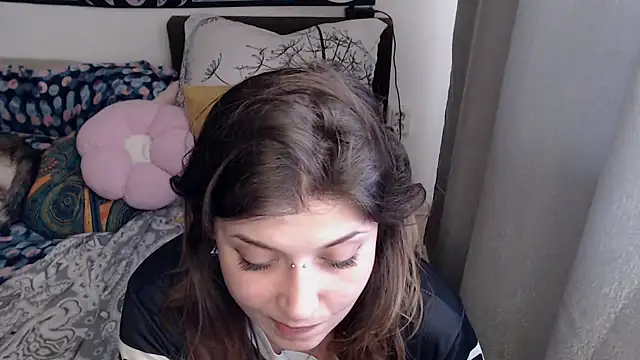 AlienforTwenty online show from April 2026 12:26:02 PM