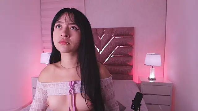 sofia go  online show from April 2026 11:58:01 AM