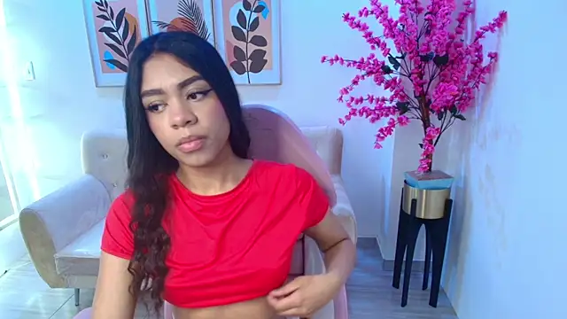 Sophie clay online show from April 2026 07:51:01 PM