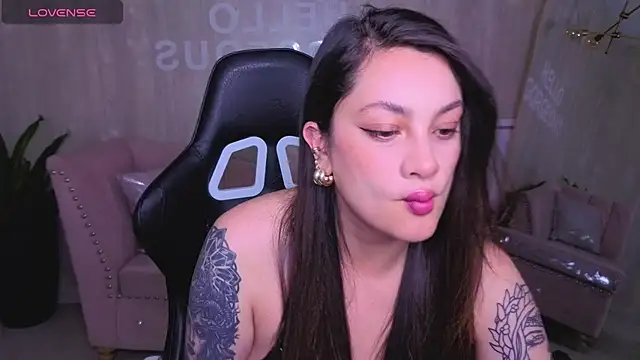 Snapshot of Aria95_a chatting on April 2026 08:23:01 PM Aria95 a online show from April 2026 08:23:01 PM