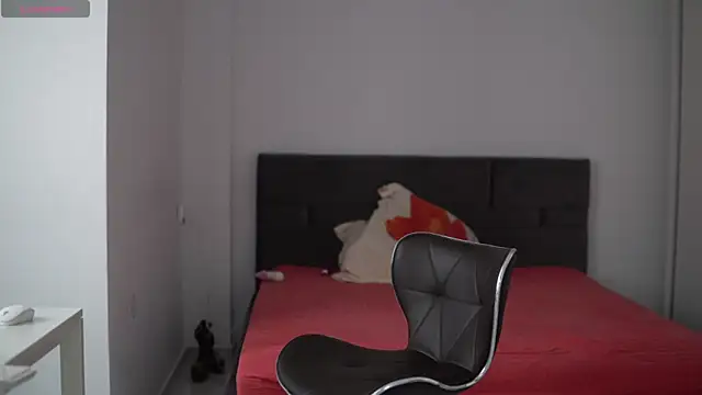 MiraBennet online show from April 2026 06:16:01 AM