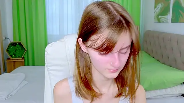 Miss Alisa  online show from February 2026 01:09:01 PM