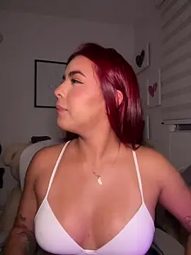 Snapshot of Zarahs_Blare1 chatting on December 2025 02:38:01 AM Zarahs Blare1 online show from December 2025 02:38:01 AM