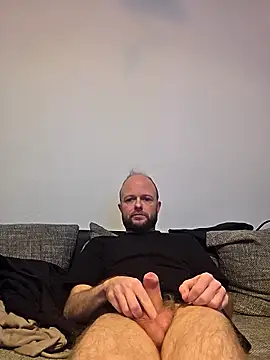 SoftishInflow online show from December 2025 02:22:02 PM