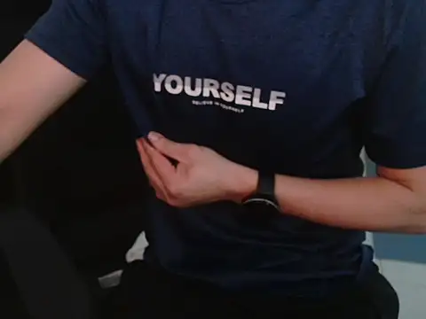 Snapshot of slgreen chatting on December 2025 03:00:02 AM slgreen online show from December 2025 03:00:02 AM