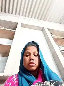 Shreya pandit online show from February 2026 02:37:02 AM