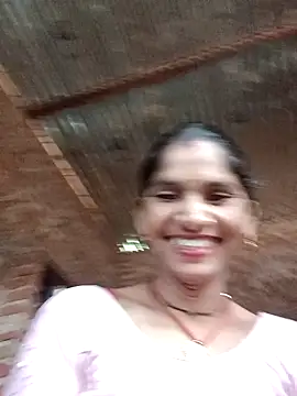 Snapshot of Cute_rekhay chatting on December 2025 06:50:01 AM Cute rekhay online show from December 2025 06:50:01 AM