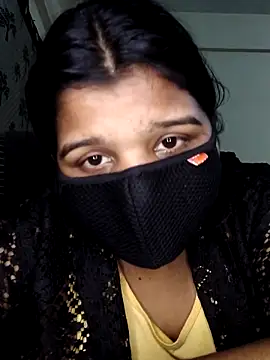 Snapshot of Mr_Mrs_Dark chatting on December 2025 07:18:01 PM Mr Mrs Dark online show from December 2025 07:18:01 PM