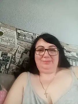 Snapshot of MariSwan222 chatting on June 2026 05:05:02 AM MariSwan222 online show from June 2026 05:05:02 AM